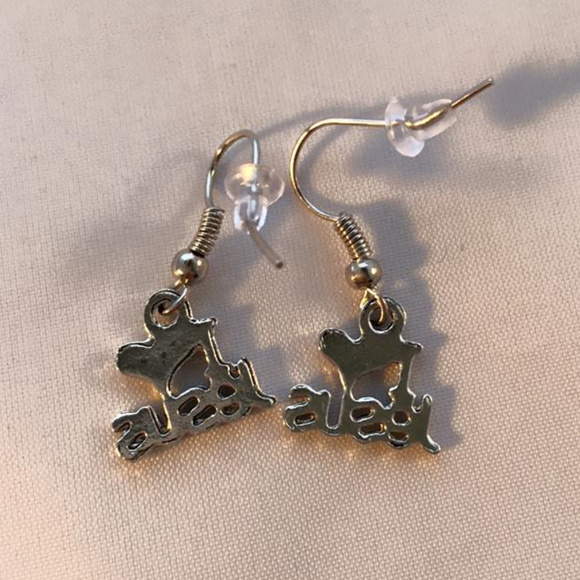Silver I Love Jesus Earrings Hypoallergenic Hooks - Picture 3 of 3